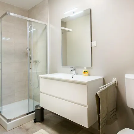 Apartman New & In