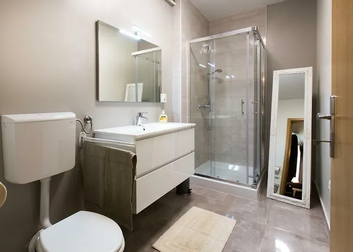 New & In Appartement